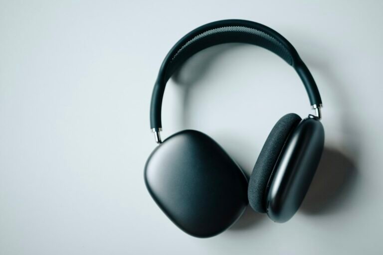 Headphones & Audio
